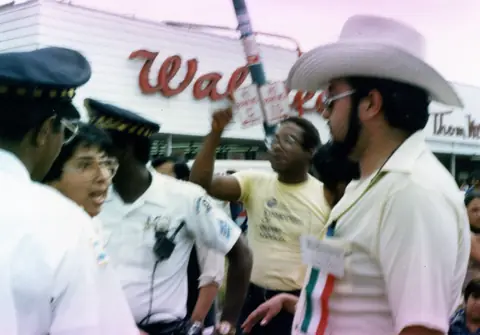 Workers' rights demonstration, Little Village